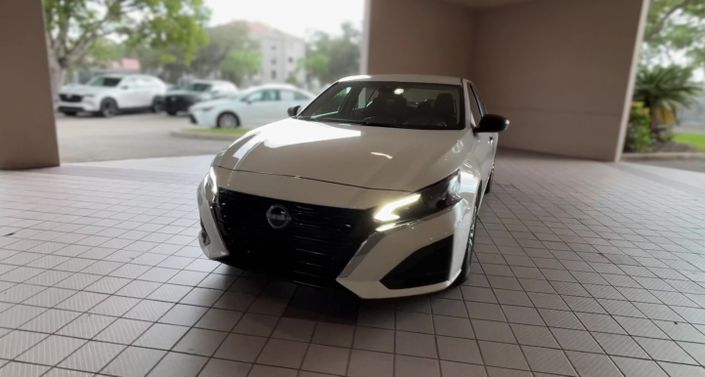 Thumbnail: 2025 Nissan Altima - 1