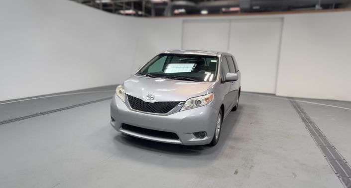 2013 Toyota Sienna LE -
                  Tracy, CA