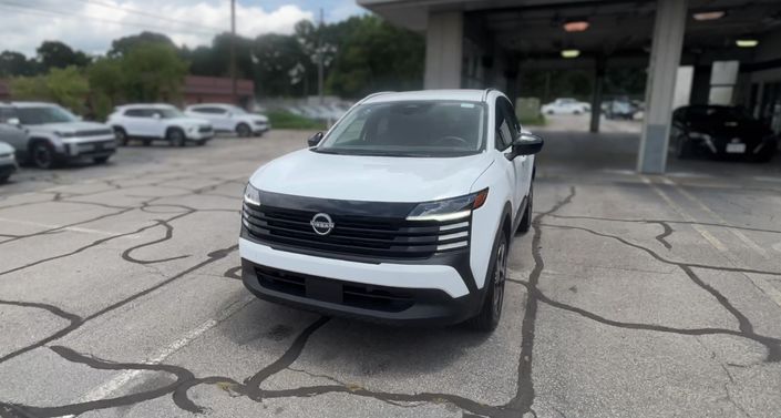 Thumbnail: 2026 Nissan Kicks - 1