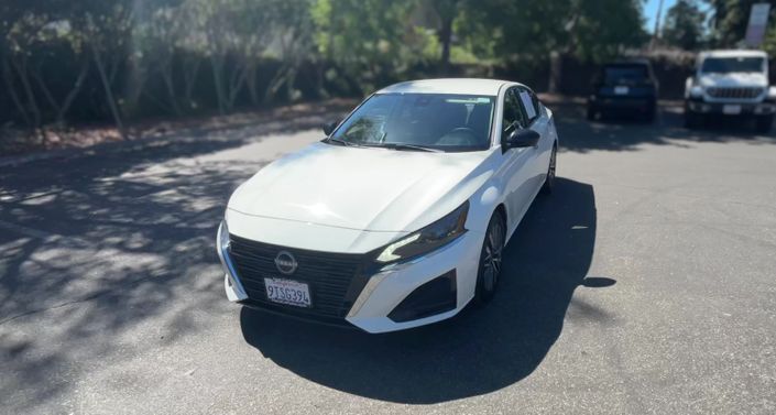 Thumbnail: 2025 Nissan Altima - 1
