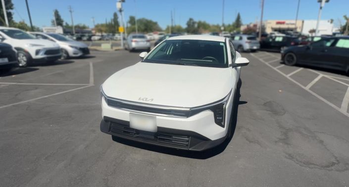 Thumbnail: 2026 Kia K4 - 1