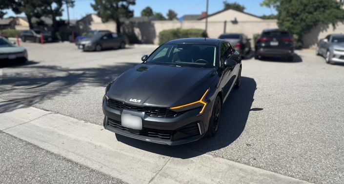 Thumbnail: 2025 Kia K5 - 1