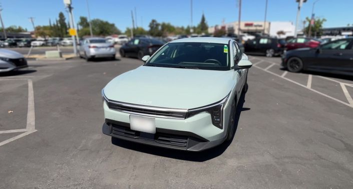Thumbnail: 2026 Kia K4 - 1