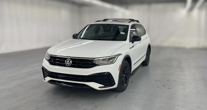 Thumbnail: 2022 Volkswagen Tiguan - 1