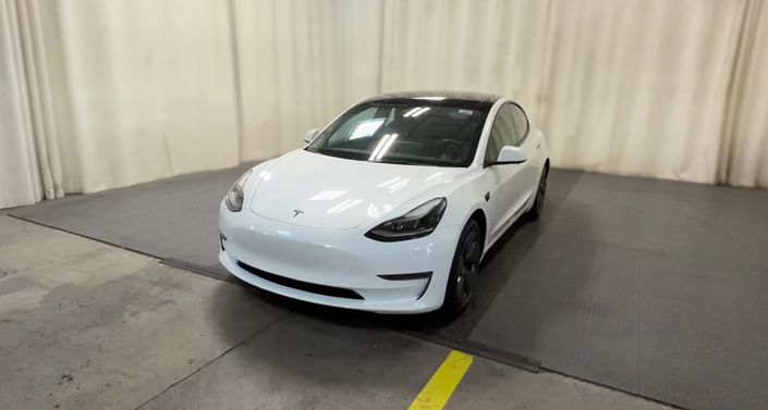 Thumbnail: 2023 Tesla Model 3 - 1