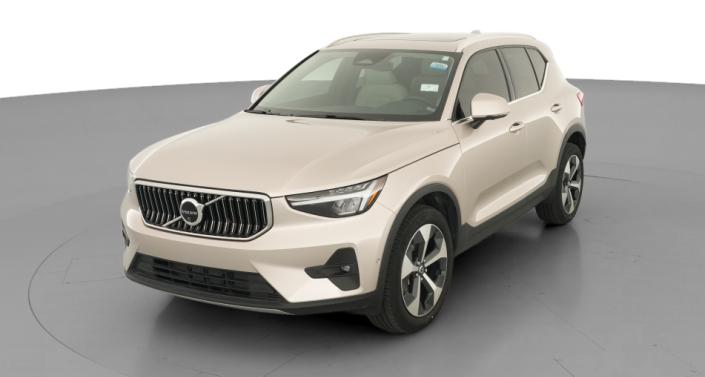 Thumbnail: 2024 Volvo XC40 - 1