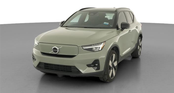 Thumbnail: 2023 Volvo XC40 - 1