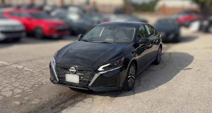 Thumbnail: 2025 Nissan Altima - 1
