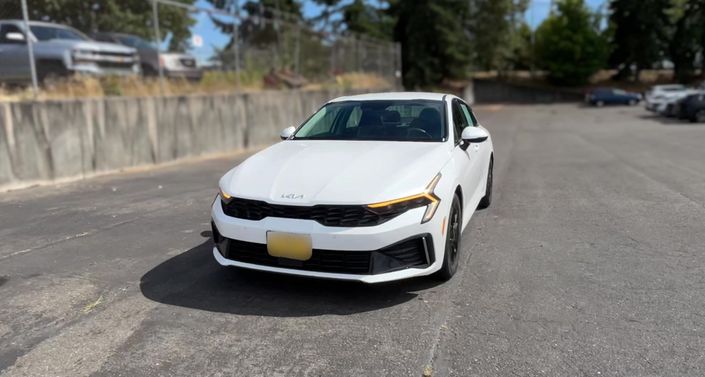 Thumbnail: 2025 Kia K5 - 1