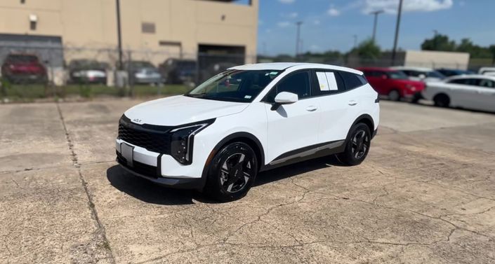 Thumbnail: 2026 Kia Sportage - 1