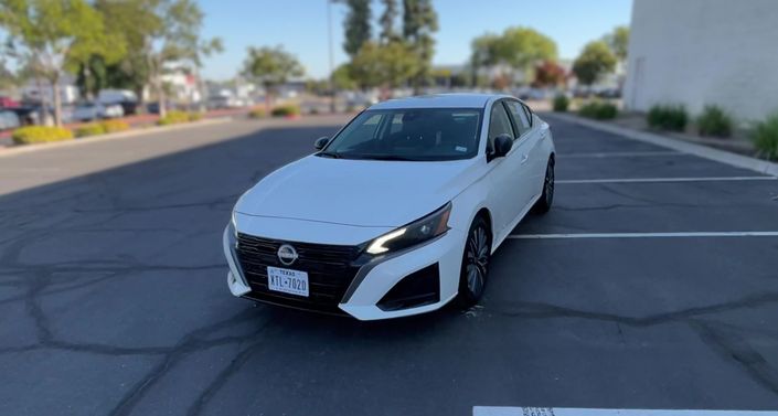 Thumbnail: 2026 Nissan Altima - 1