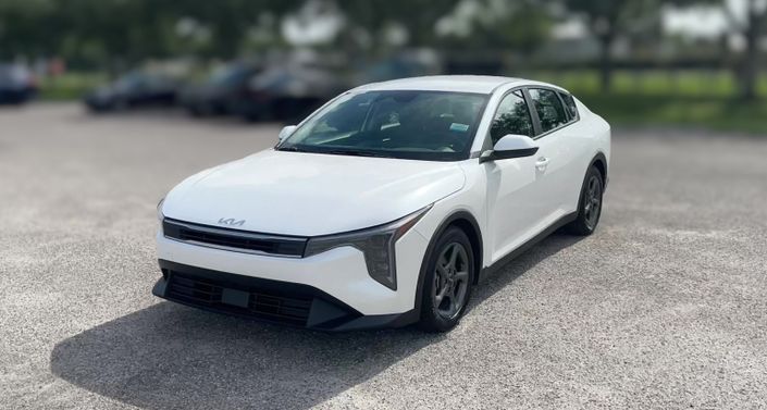 Thumbnail: 2025 Kia K4 - 1