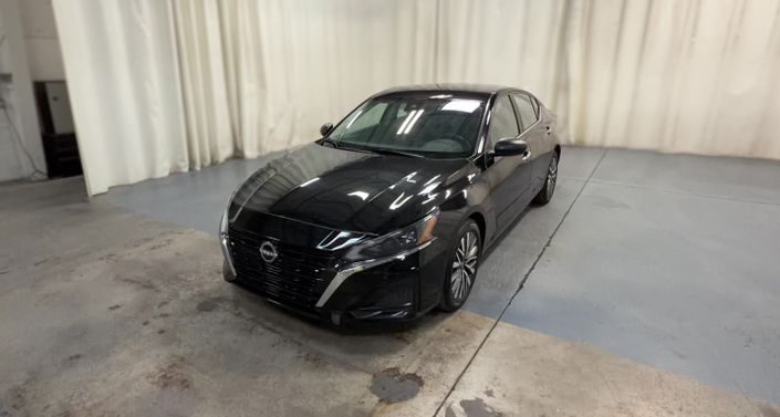 Thumbnail: 2025 Nissan Altima - 1