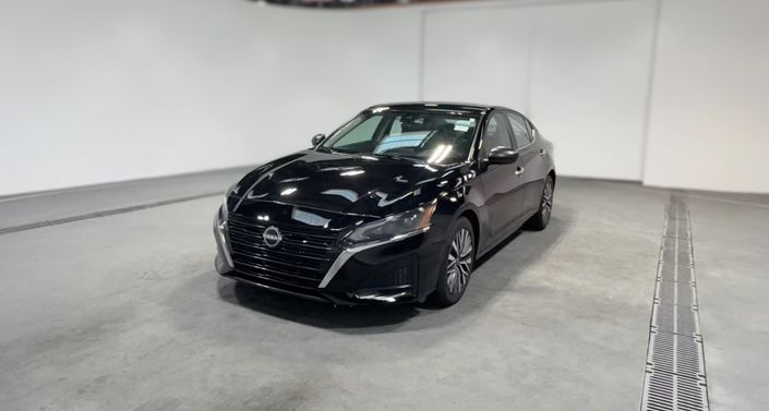 Thumbnail: 2025 Nissan Altima - 1