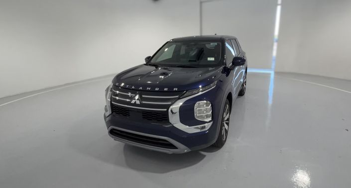 Thumbnail: 2025 Mitsubishi Outlander - 1