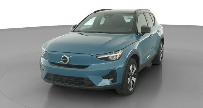 Thumbnail: 2023 Volvo XC40 - 1