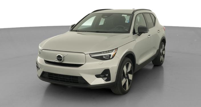Thumbnail: 2023 Volvo XC40 - 1