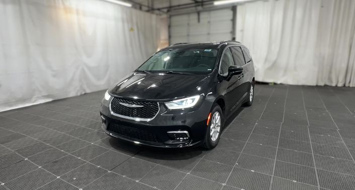 Thumbnail: 2022 Chrysler Pacifica - 1