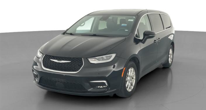 Thumbnail: 2023 Chrysler Pacifica - 1