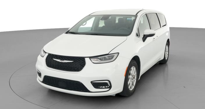 Thumbnail: 2023 Chrysler Pacifica - 1