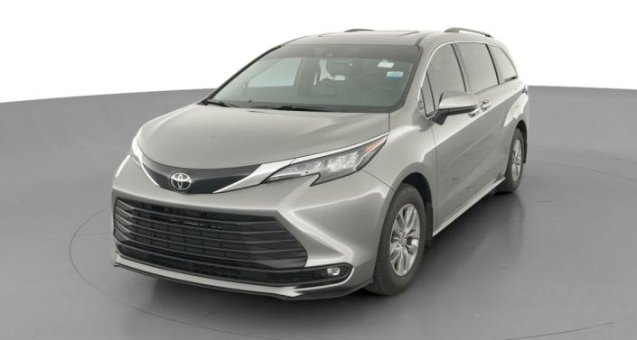 Thumbnail: 2026 Toyota Sienna - 1