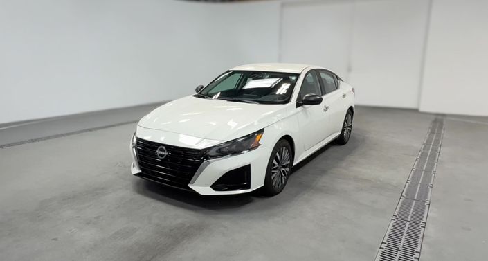 Thumbnail: 2025 Nissan Altima - 1