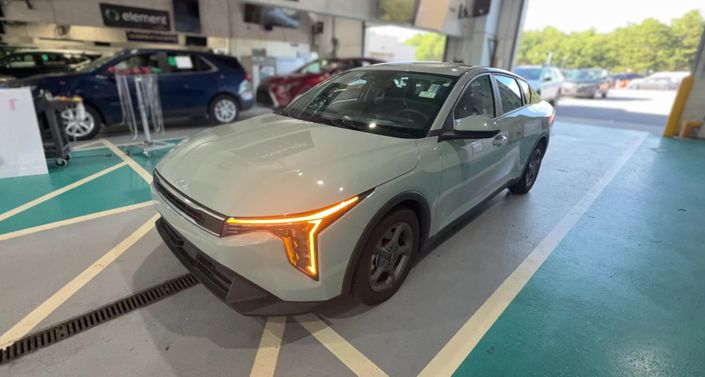 Thumbnail: 2025 Kia K4 - 1