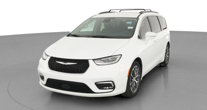 Thumbnail: 2022 Chrysler Pacifica - 1