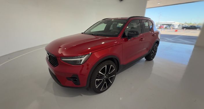 Thumbnail: 2023 Volvo XC40 - 1