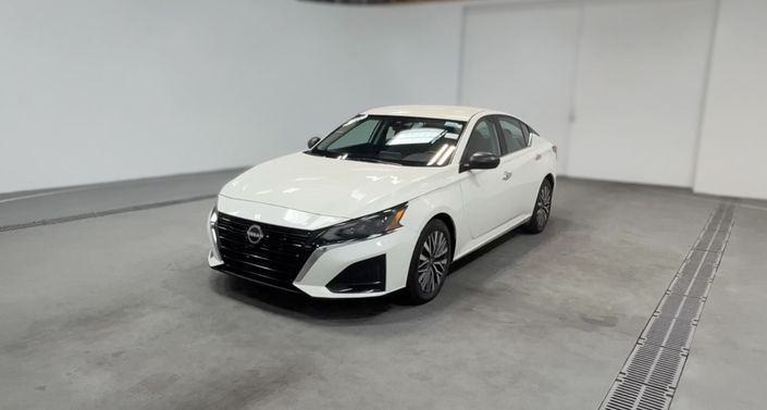Thumbnail: 2025 Nissan Altima - 1