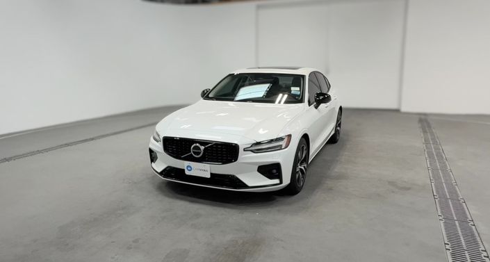 Thumbnail: 2024 Volvo S60 - 1