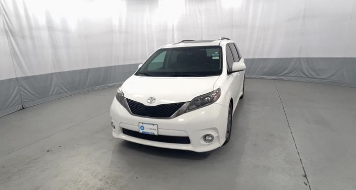 Thumbnail: 2016 Toyota Sienna - 1