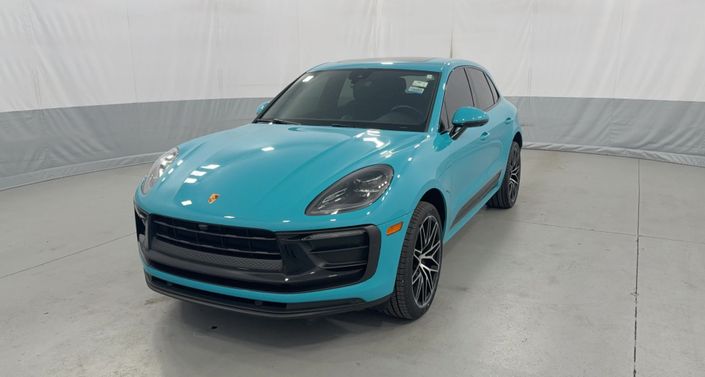 Thumbnail: 2022 Porsche Macan - 1