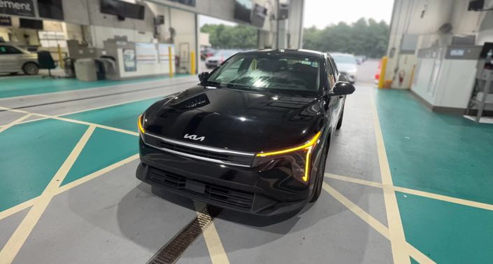Thumbnail: 2025 Kia K4 - 1