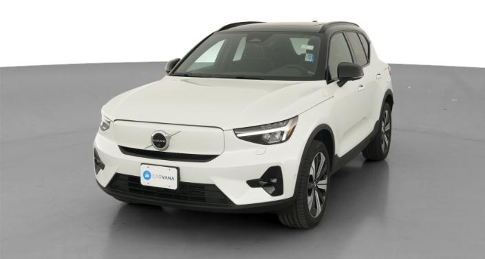 Thumbnail: 2023 Volvo XC40 - 1