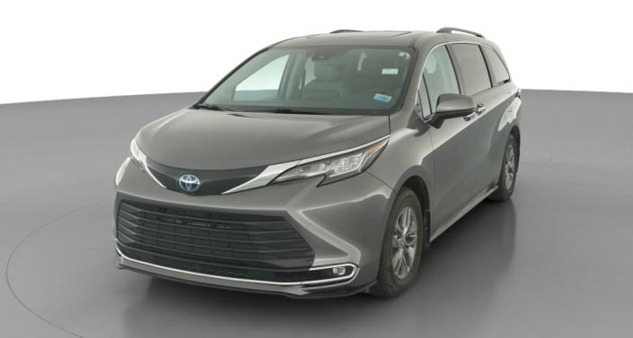 Thumbnail: 2023 Toyota Sienna - 1