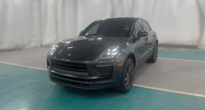 Thumbnail: 2022 Porsche Macan - 1