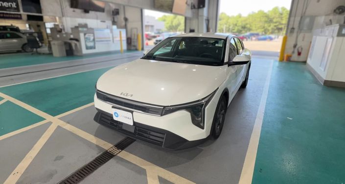 Thumbnail: 2025 Kia K4 - 1