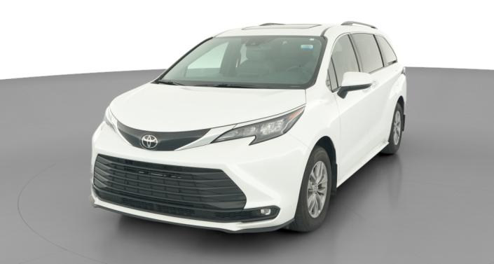 Thumbnail: 2026 Toyota Sienna - 1
