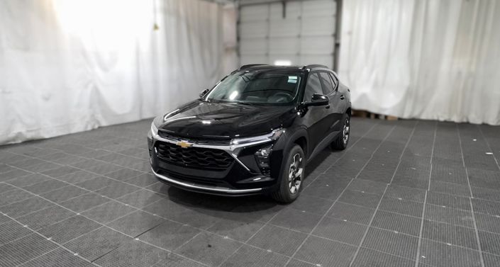 Thumbnail: 2025 Chevrolet Trax - 1