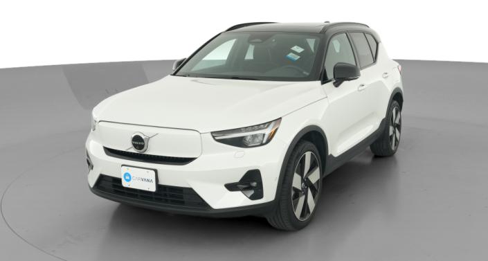 Thumbnail: 2023 Volvo XC40 - 1