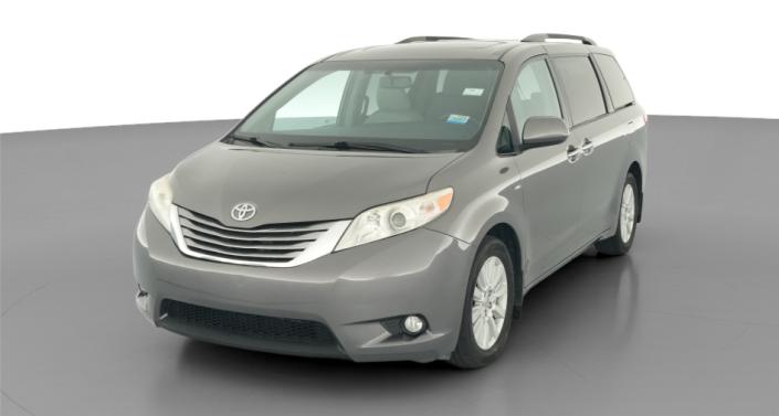 Thumbnail: 2017 Toyota Sienna - 1