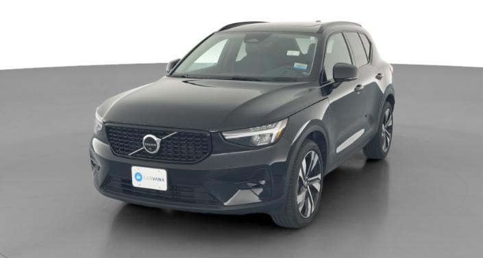 Thumbnail: 2023 Volvo XC40 - 1