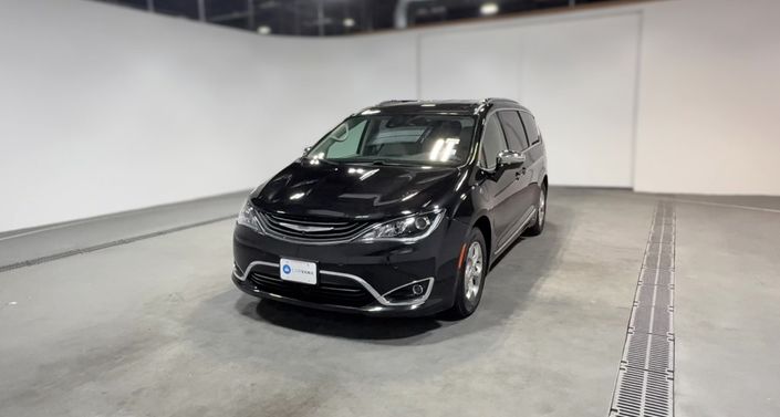 Thumbnail: 2018 Chrysler Pacifica - 1