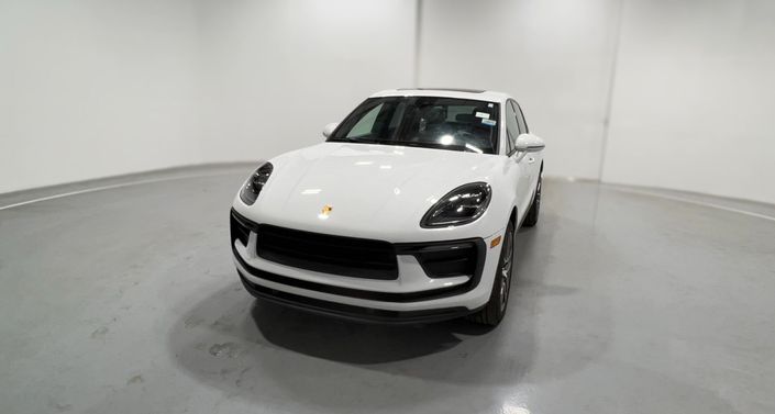 Thumbnail: 2022 Porsche Macan - 1