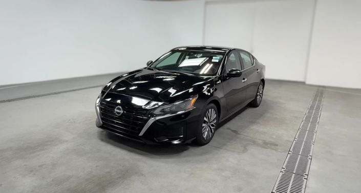 Thumbnail: 2025 Nissan Altima - 1