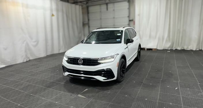 Thumbnail: 2023 Volkswagen Tiguan - 1
