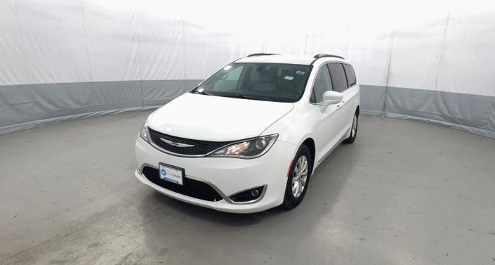 2017 Chrysler Pacifica Touring L -
                  Akron, NY