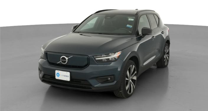 Thumbnail: 2022 Volvo XC40 - 1
