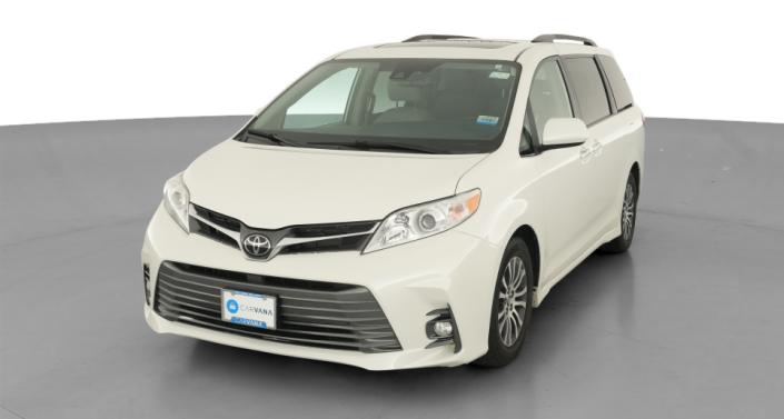 Thumbnail: 2019 Toyota Sienna - 1